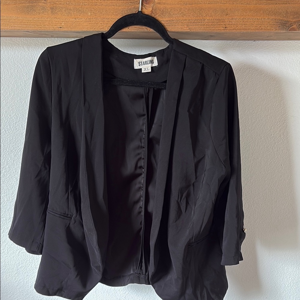 Black Blazer with 3/4 Sleeves and Minimalist Design